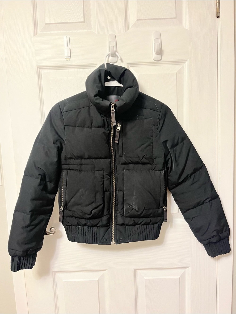 Aritzia Tna Aspen Down Bomber Puffer Jacket - Black - Size XXS